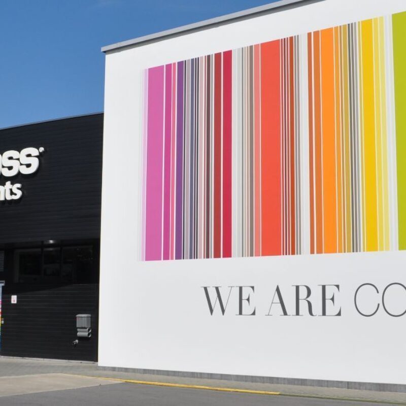 BOSS paints HQ